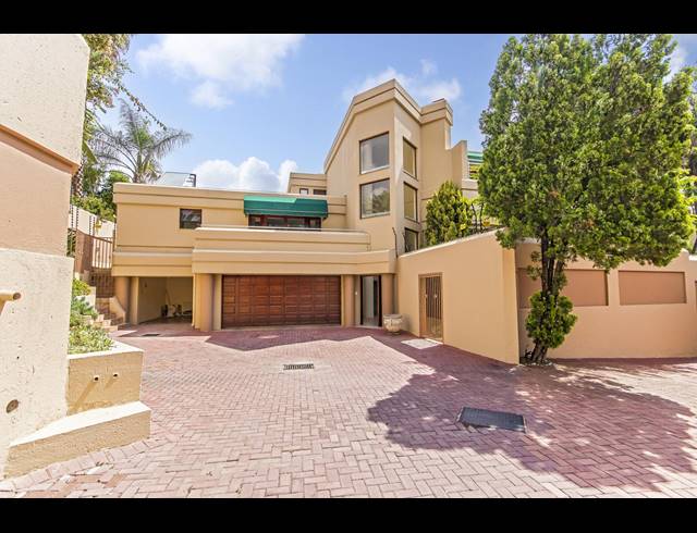 4 BEDROOM HOUSE FOR SALE IN BRYANSTON